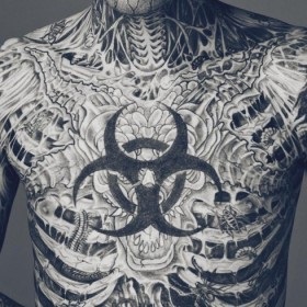 Tattoo pe piept - 1260 fotografii cele mai bune ale tatuajelor din 2017