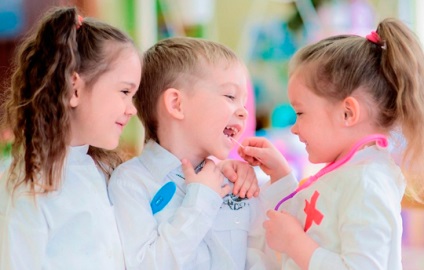Ellenőrző gyermek viselkedése során fogászati ​​kezelés
