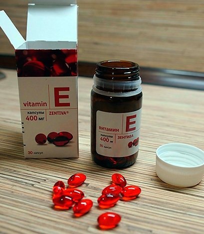 Vitamina E pentru revizuirea creșterii genelor, rețete, aplicare cu ulei de ricin