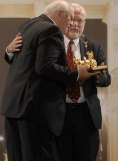 Vladimir Putin a primit premiul german pentru pace
