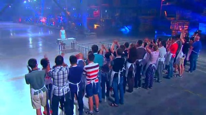 Az első mérkőzés a show mastershef - 6 kulináris kibelezett 50 csirkék mastershef (kulináris) Az első mérkőzés a show mastershef - 6 kulináris kibelezett 50 csirkék mastershef