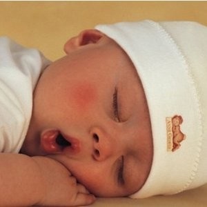 A horkolás egy gyermek a hideg hatására, és az azt követő kezelés