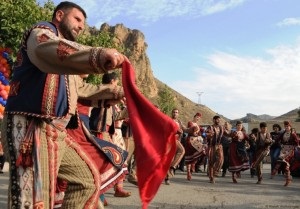 Armeană dans arta populară - ost armenia
