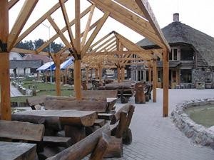 Construite rapid cafenele și restaurante din lemn