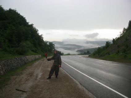 Grota pestera Phanagoriană (traseul din trecătoarea muntelui), note de pisică alb-negru