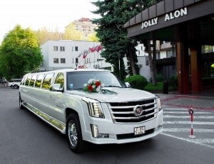 Selecție largă de limuzine de închiriat la Chișinău