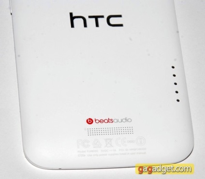 Patru revizuiri de bază de HTC Android-smartphone un x