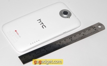 Patru revizuiri de bază de HTC Android-smartphone un x