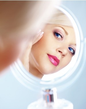 Ce vă va ajuta să vă iubiți reflecția în oglindă - ziua femeii