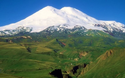 Elbrus - decorarea Caucazului și a celui mai înalt munte al Rusiei