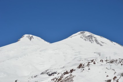 Elbrus - decorarea Caucazului și a celui mai înalt munte al Rusiei