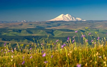 Elbrus - decorarea Caucazului și a celui mai înalt munte al Rusiei