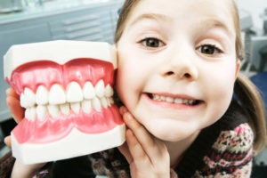 Adânc dinții de tipuri de dinți, cauze, cum să se stabilească - dinte medic