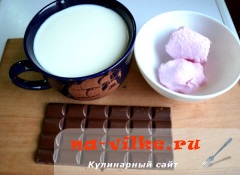 Ciocolată caldă cu înghețată la domiciliu
