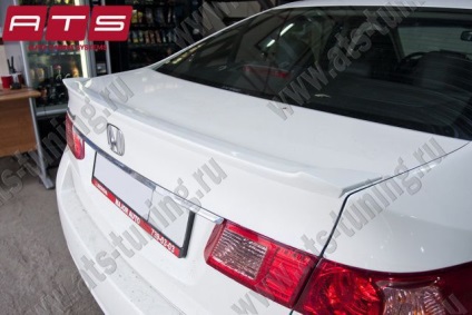 Honda acord 8 spoiler de instalare 