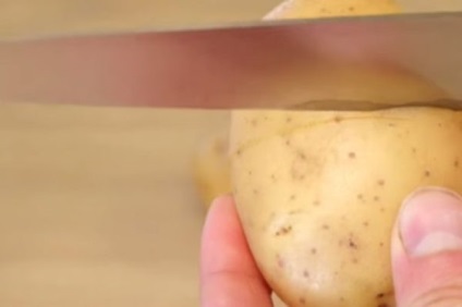 Cât de repede să coajăm cartofii, brute și fierte (în uniformă), cu un cuțit și fără fotografii și videoclipuri