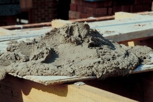 Hogyan állapítható meg, a minőségi cement és tégla