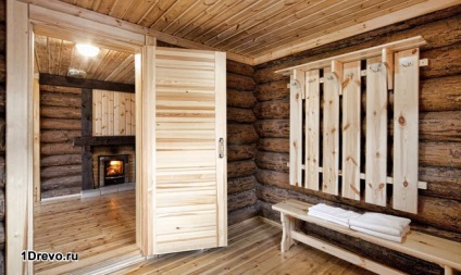 Cum să asamblați în mod corespunzător o baie dintr-o cabină de lemn, cu etaje și recomandări ale camerelor de dressing