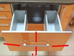 Cum să aranjați mânerele pe dulapurile dulapurilor de bucătărie