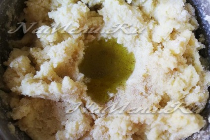 Burgonya muffin szilikon öntőforma sajttal töltjük, recept fotó