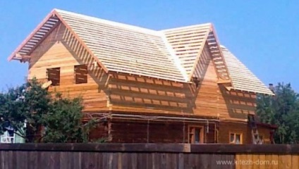 Tetőfedő munka és tető javítás rögzített áron, Kitezh-ház