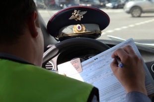 Cine și cum câștigă la examenele de conducere - ziarul rusesc