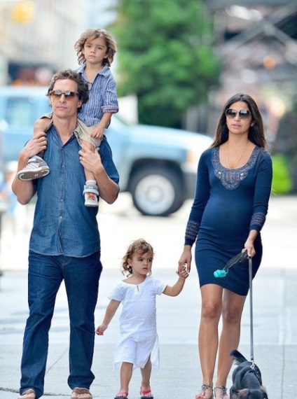 Személyes élet és a családi Matthew McConaughey felesége Camila Alves és gyermekeik, hírek és fotó 2017