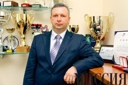 Maxim Karpov Taekwondo dezvoltă intelectul, misiunea revistei №119 octombrie 2014