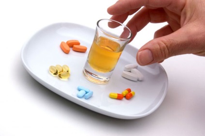 Mituri de medicamente pot bea alcool cu ​​medicamente, mereu în formă!