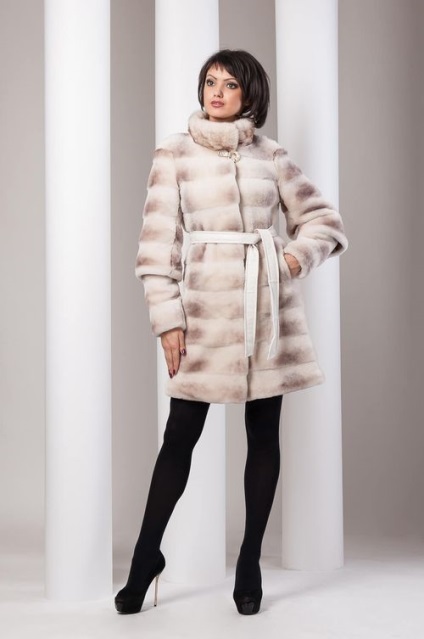Modă de blană de blană Muton model foto de iarna 2016