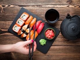 Cât de sigur este să mănânci sushi o hrană sănătoasă