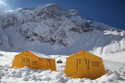 Nouă rută și moarte la annapurna