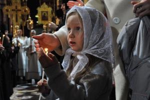 A szertartás a keresztség a gyermek tisztelgés a modern divat vagy szimbólum, Az ortodox hit