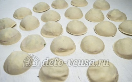 Pies-bombák recept egy fotó - egy lépésről lépésre főzés piték sós töltelék (recept) Pies-bombák recept egy fotó - egy lépésről lépésre előállítására piték töltve sóval