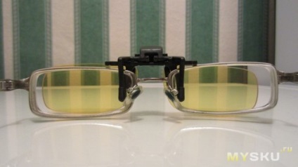 Duză de polarizare pentru ochelari (клипо)