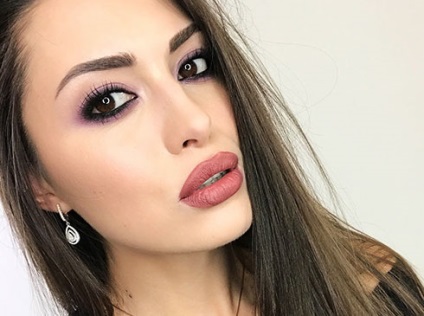 Îmbunătățirea artiștilor de make-up 2