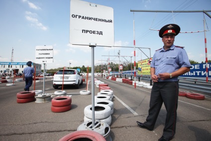 Șoferii din Belarus ar trebui să reia examenul pentru drepturile ruse - ziarul rusesc