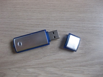 Spyware Recorder sub formă de unități flash USB