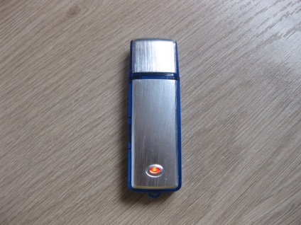 Spy Recorder sub formă de unitate flash USB