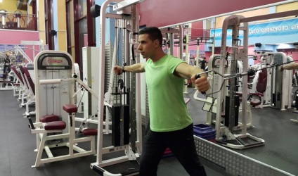 Sfaturi pentru un antrenor de fitness cum să pompeze corect mușchii pectorali - Moscova 24