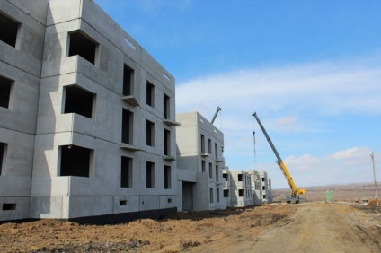 Construirea de cladiri moderne cu panouri inalte