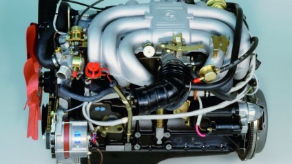 Thermomuft motor, sistem de combustibil, răcire