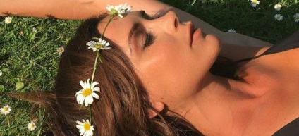 Victoria Beckham a tăiat buclele și a schimbat culoarea parului