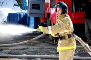 Umplerea jurnalului de antrenament anti-incendiu și de incendiu