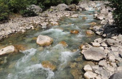 Abhazia, o cascadă geg (fotografie)