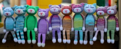 Amigurumi Котки схема за производство на котка Саймън и възглавницата на котка