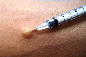 Antibioticele în bolile cu dureri în gât cum se injectează intramuscular