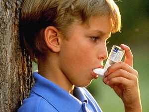 Astmul este asociat cu un risc crescut de atac de cord sau accident vascular cerebral