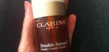 Clarins dublează prima impresie serică, frumusețe insider