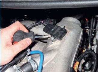 Senzor de presiune absoluta in domeniul gazelor - repararea, reglarea si diagnosticarea autoturismelor cu maini proprii